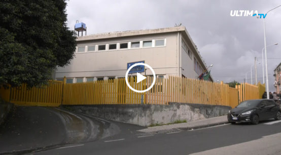 Alla scuola Pestalozzi, nel quartiere Villaggio Sant'Agata a sud di Catania, un malfunzionamento del sistema fognario ha reso inagibili i servizi igenici.